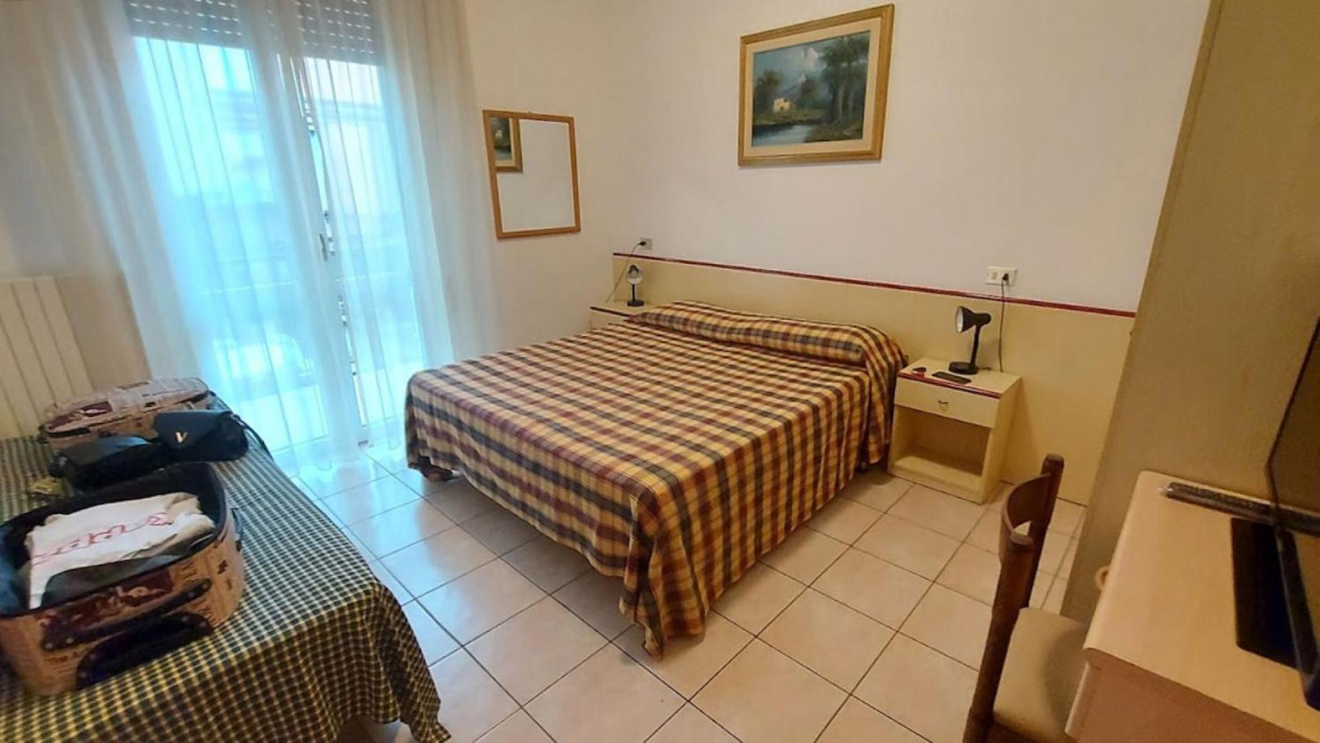 Hotel Betty B&B Rimini Buitenkant foto